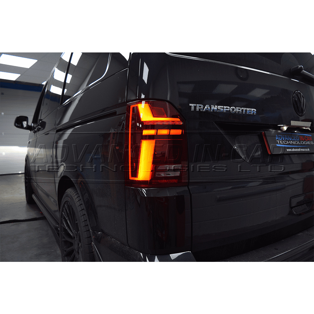 Dynamisch LED BAR Rückleuchten für Volkswagen Transporter T5.1