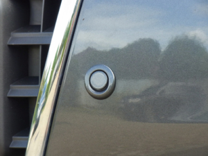 Close up of Steelmate PTS 400EX-F Sensor