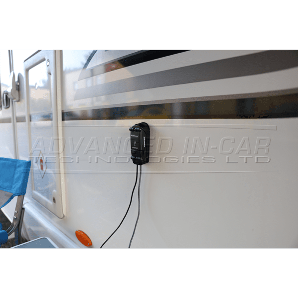 Motorhome_External_USBCharger4